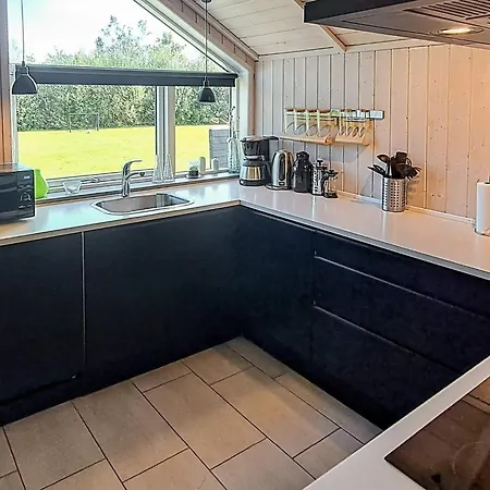 Luxury Lakeside Retreat - By Traum *