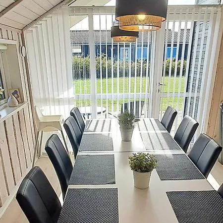 Luxury Lakeside Retreat - By Traum