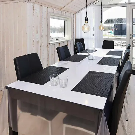 10 Person In Semesterbostad