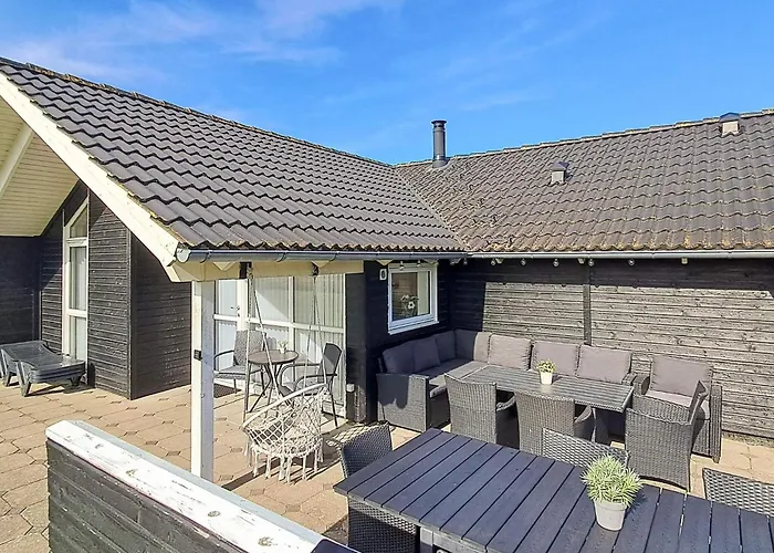 Luxury Lakeside Retreat - By Traum