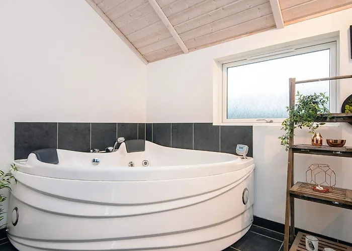 Сasa de vacaciones Luxury Lakeside Retreat - By Traum *