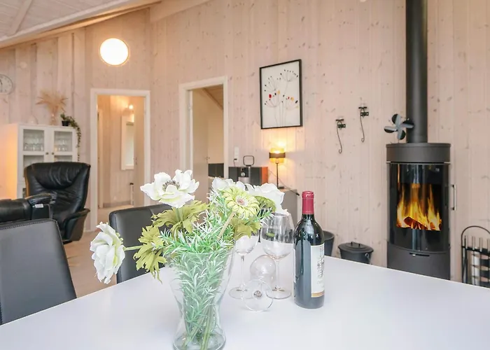 Luxury Lakeside Retreat - By Traum