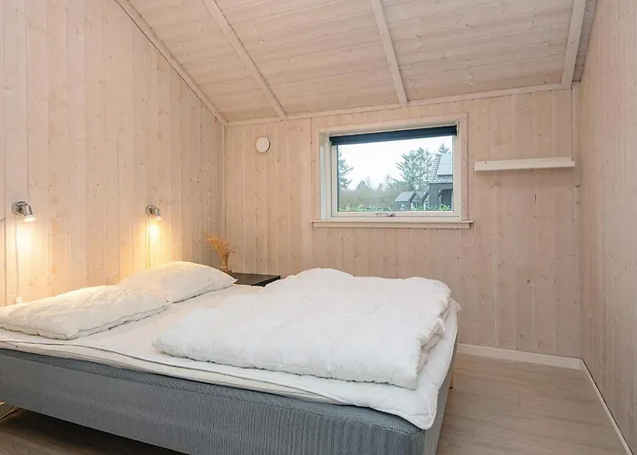 Luxury Lakeside Retreat - By Traum Ansager