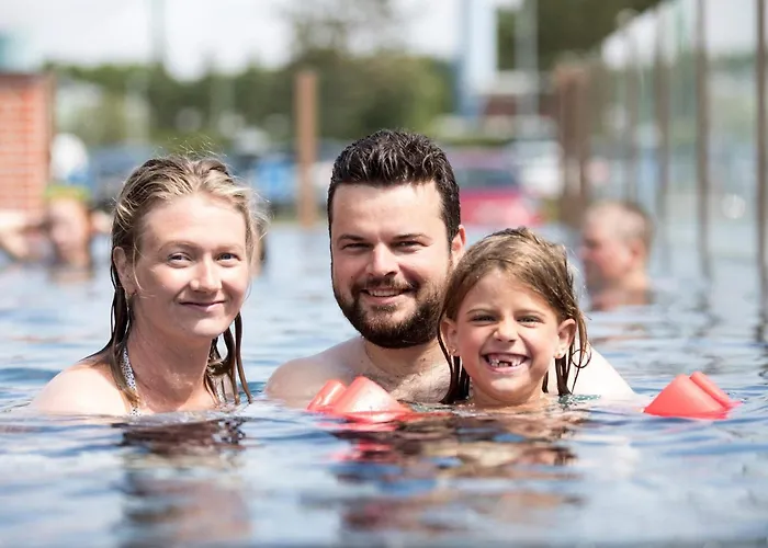 Luxury Lakeside Retreat - By Traum Ansager